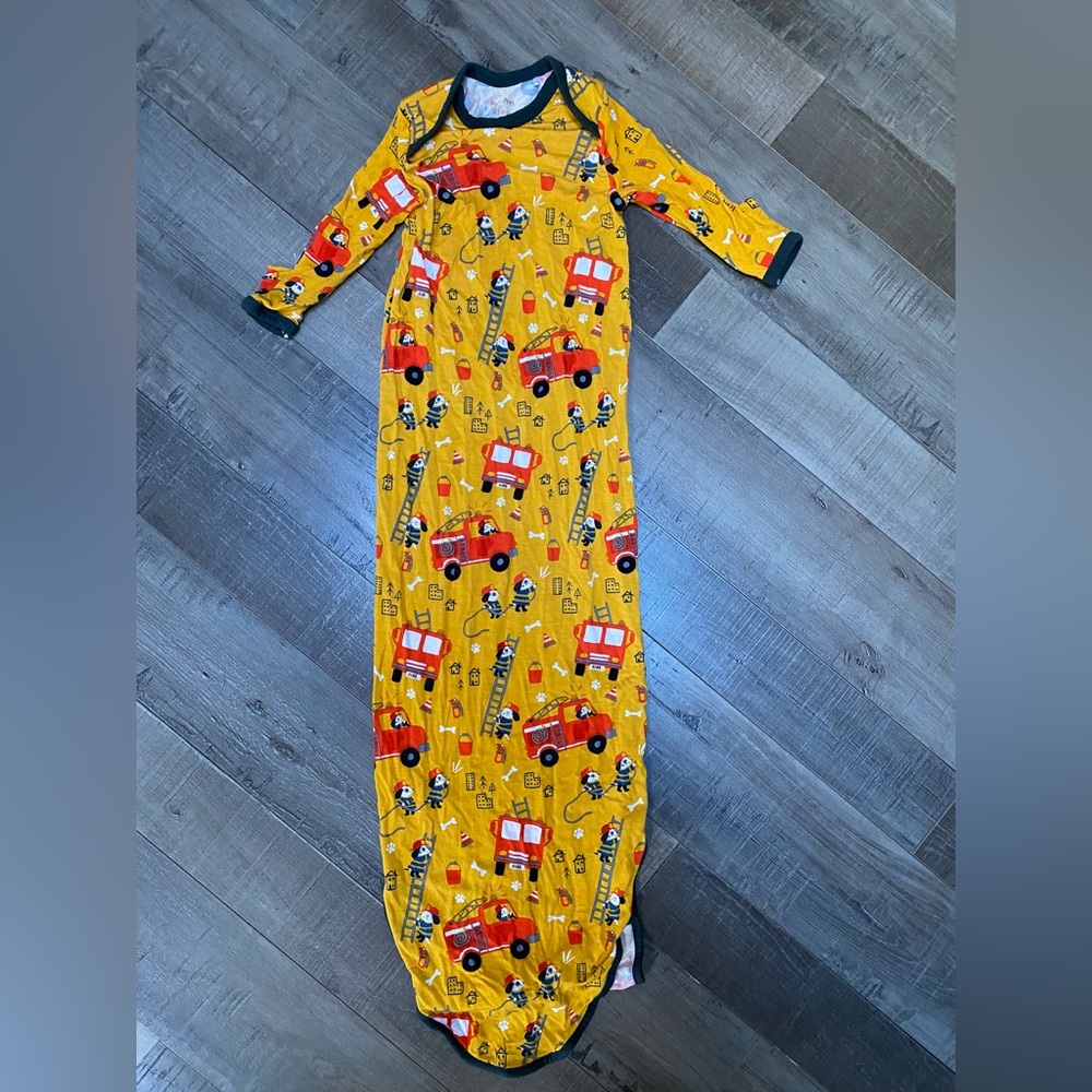 Little sleepies gown